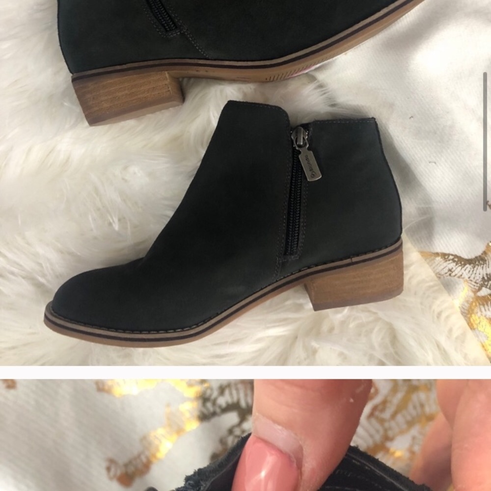 Blondo gray waterproof booties size 7